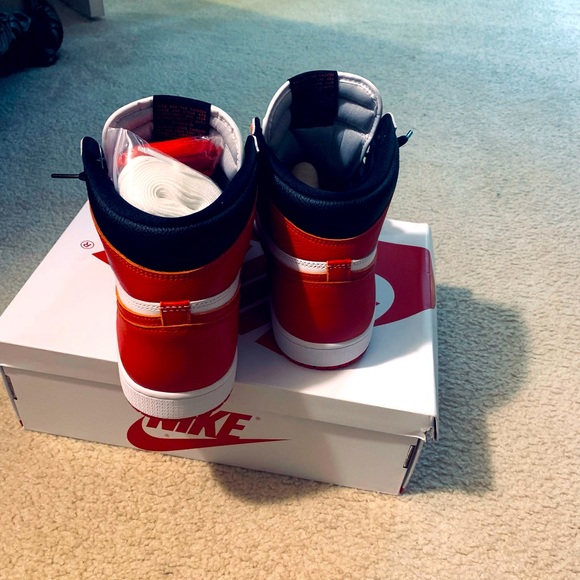 Nike Air Jordan 1’s retro highs. New never worn! - Picture 2 of 5